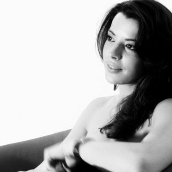 Meet your Posher, Ludivine - Picture 1 of 1